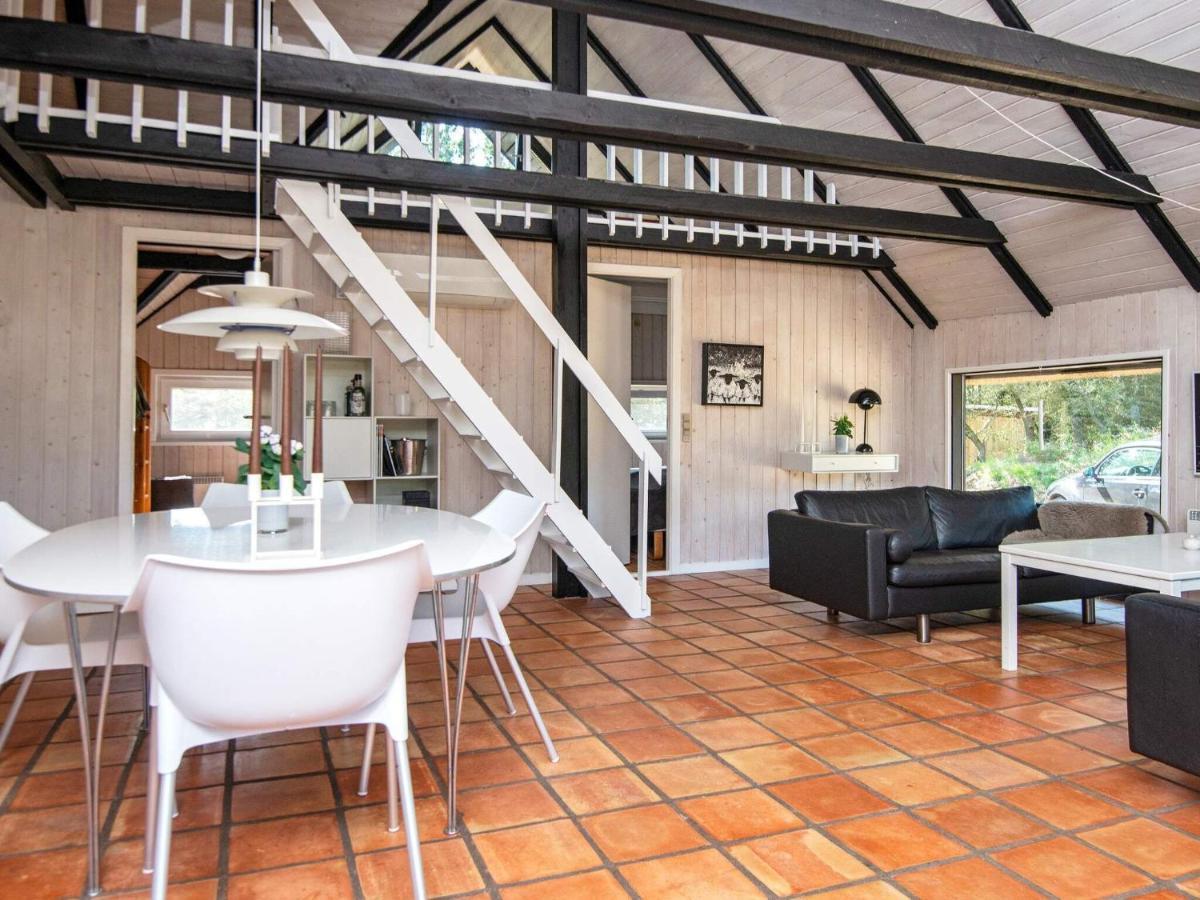 7 Person Holiday Home In R M Vesterhede Eksteriør bilde